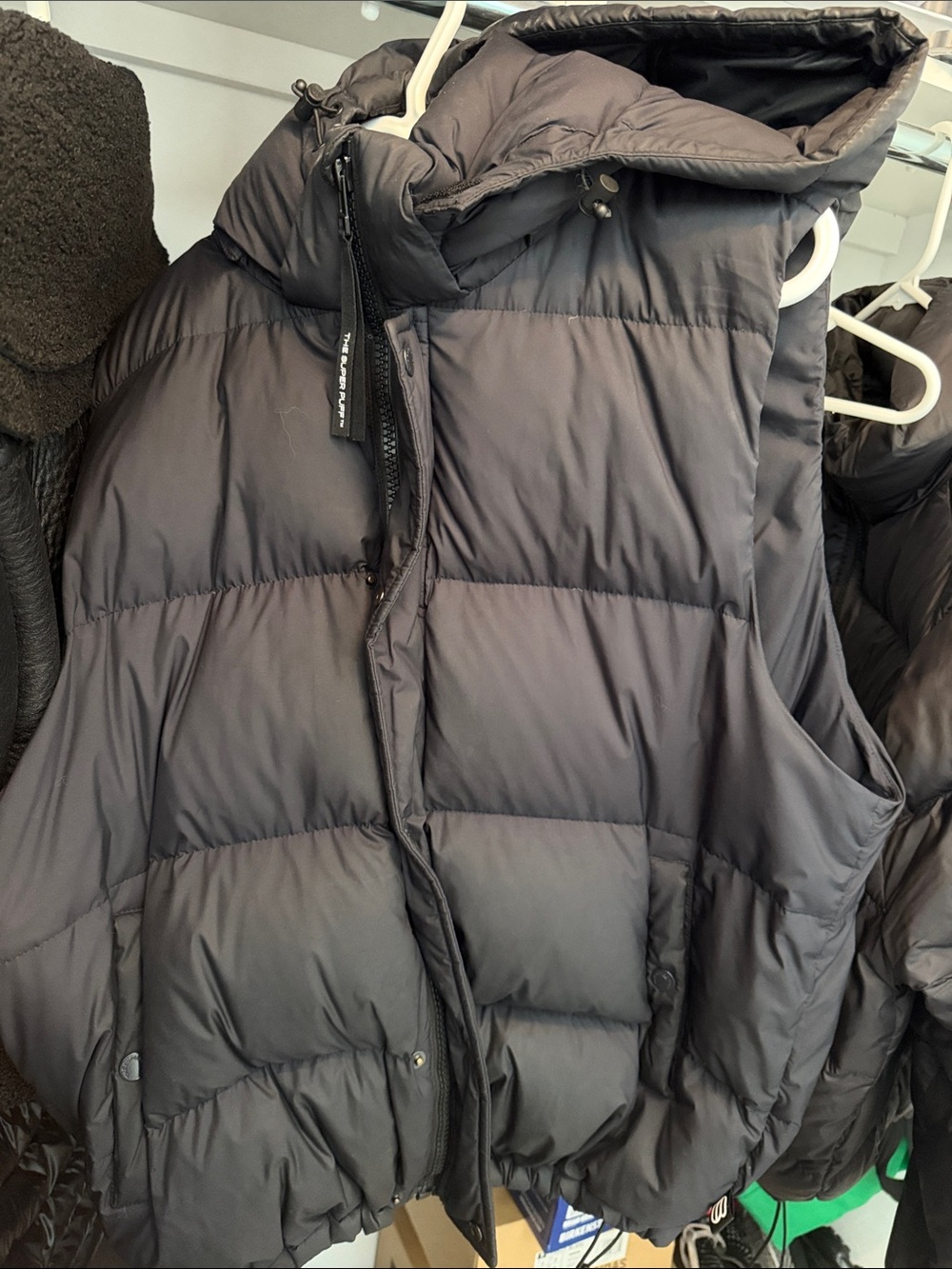 Aritzia The Super Puff Original Puffer Jacket – Black – XL